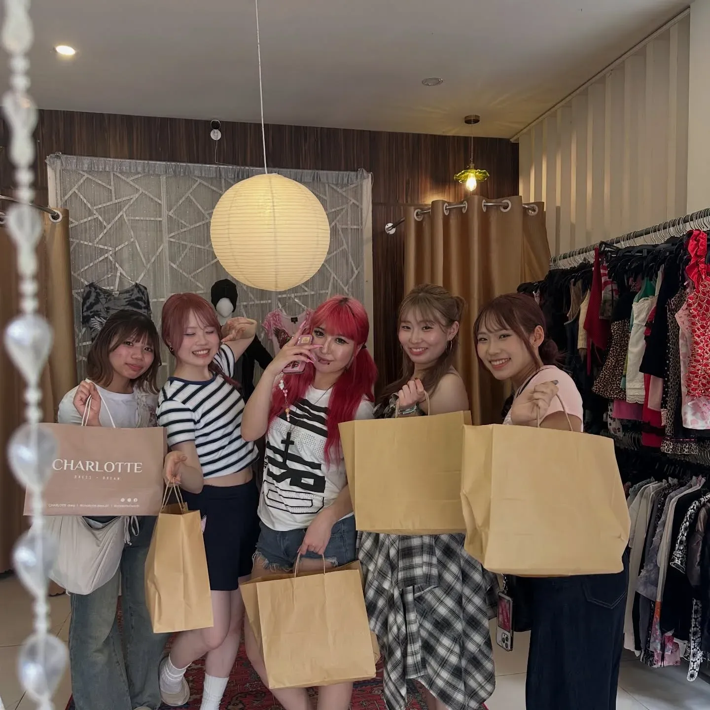 Customer look at Yen May Vintage, Da Nang, photo 1