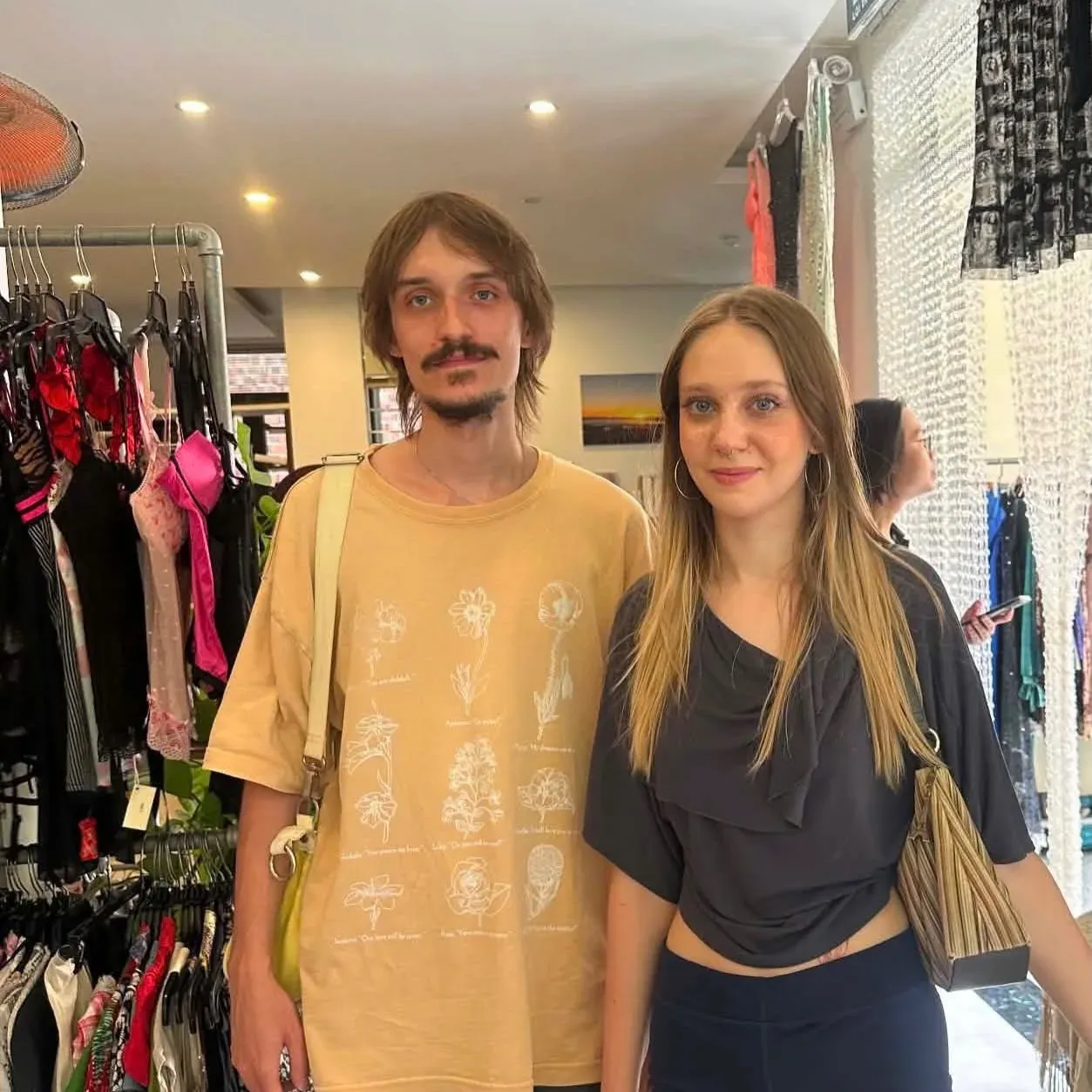 Customer look at Yen May Vintage, Da Nang, photo 42
