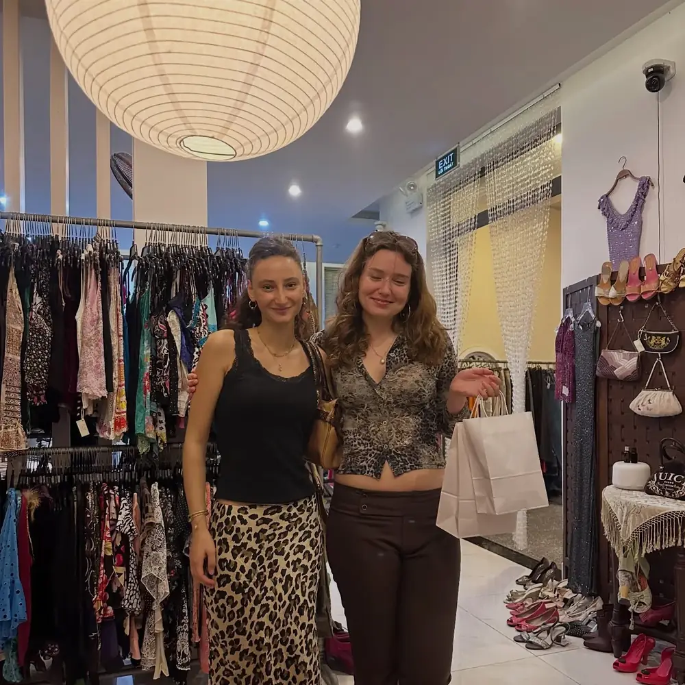 Customer visiting Yen May Vintage in Danang