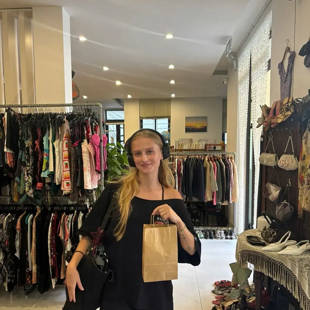 Customer visiting Yen May Vintage in Danang
